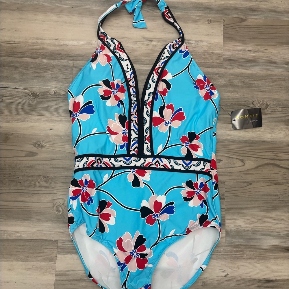 Sonsie NWT One Piece Halter Style Swim Suit with Removable Pads Size 18w